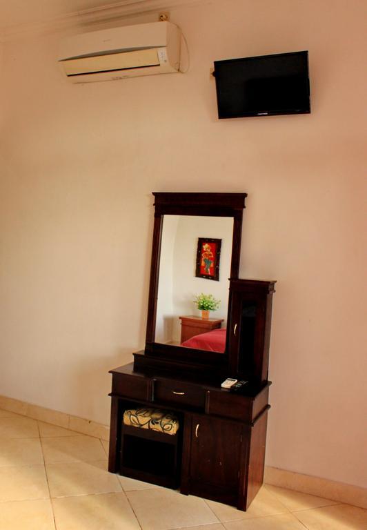Arya Inn Enny Salon And Spa Lembongan Cameră foto